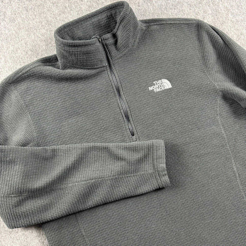 The North Face Mens L Grey Waffle Knit Quarter Zip Fleece Pullover Defect